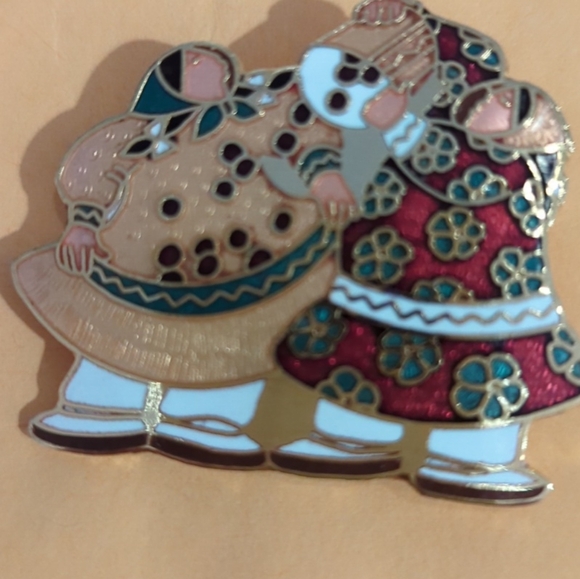 Vintage Barbara Lavallee Native American Inuit Eskimo Enamel Brooch - Picture 2 of 7